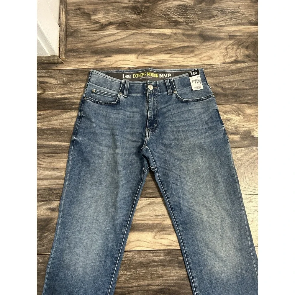 Men's New 32x32 Lee Jeans Blue Extreme Motion MVP‎ Straight-Fit Tapered-Leg 620